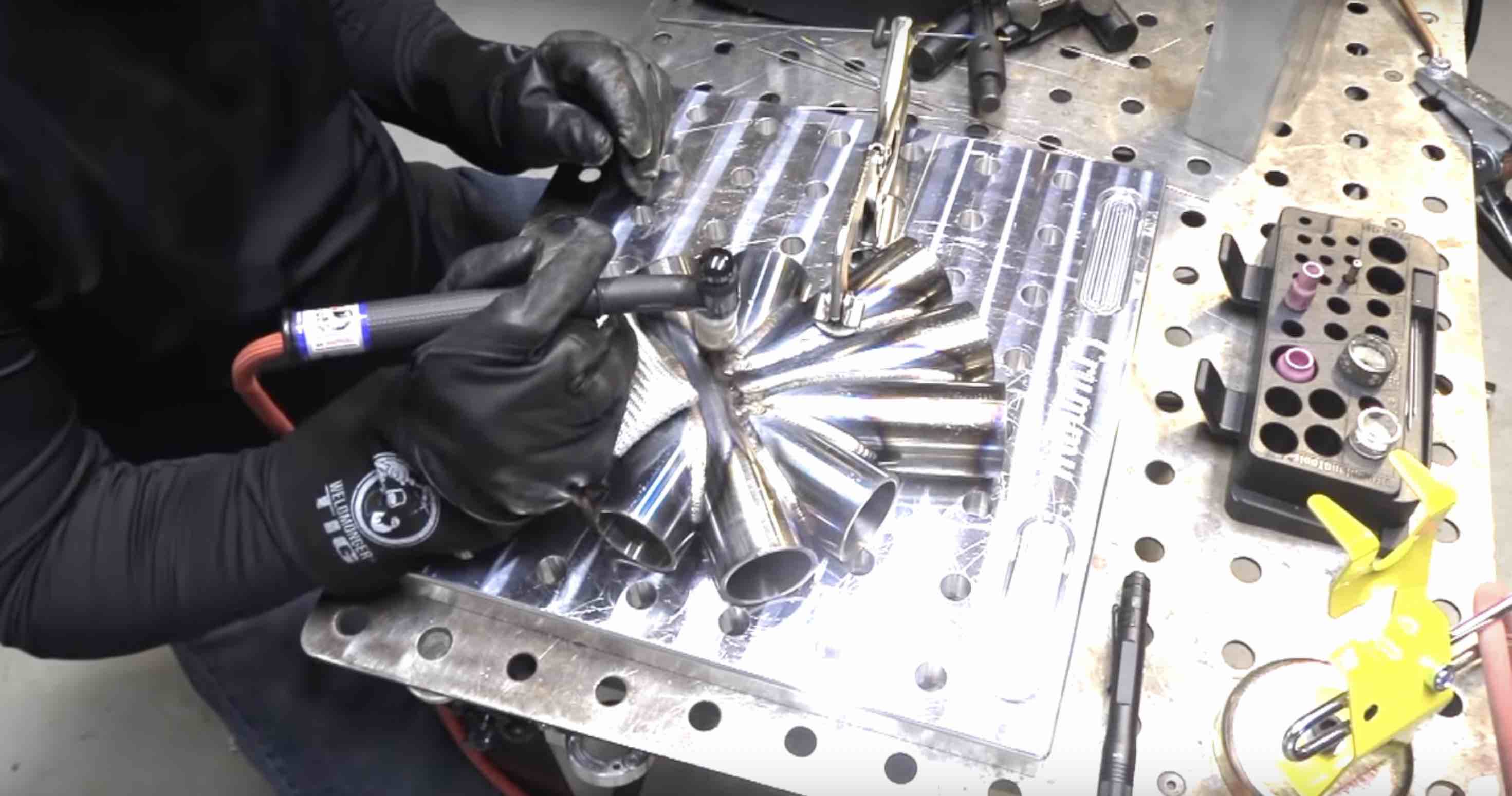 how-hold-tig-torch-chromoly-cluster